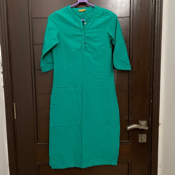 Green Cotton Kurti - Picture 5 of 12